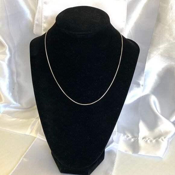 UY#x Italian Sterling 925 Silver Chain Necklace Sold - Picture 3 of 10